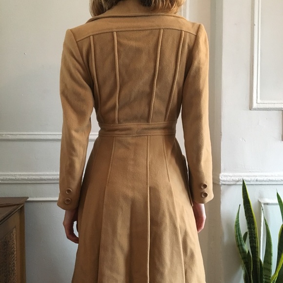 Pleated fall coat - Picture 3 of 3